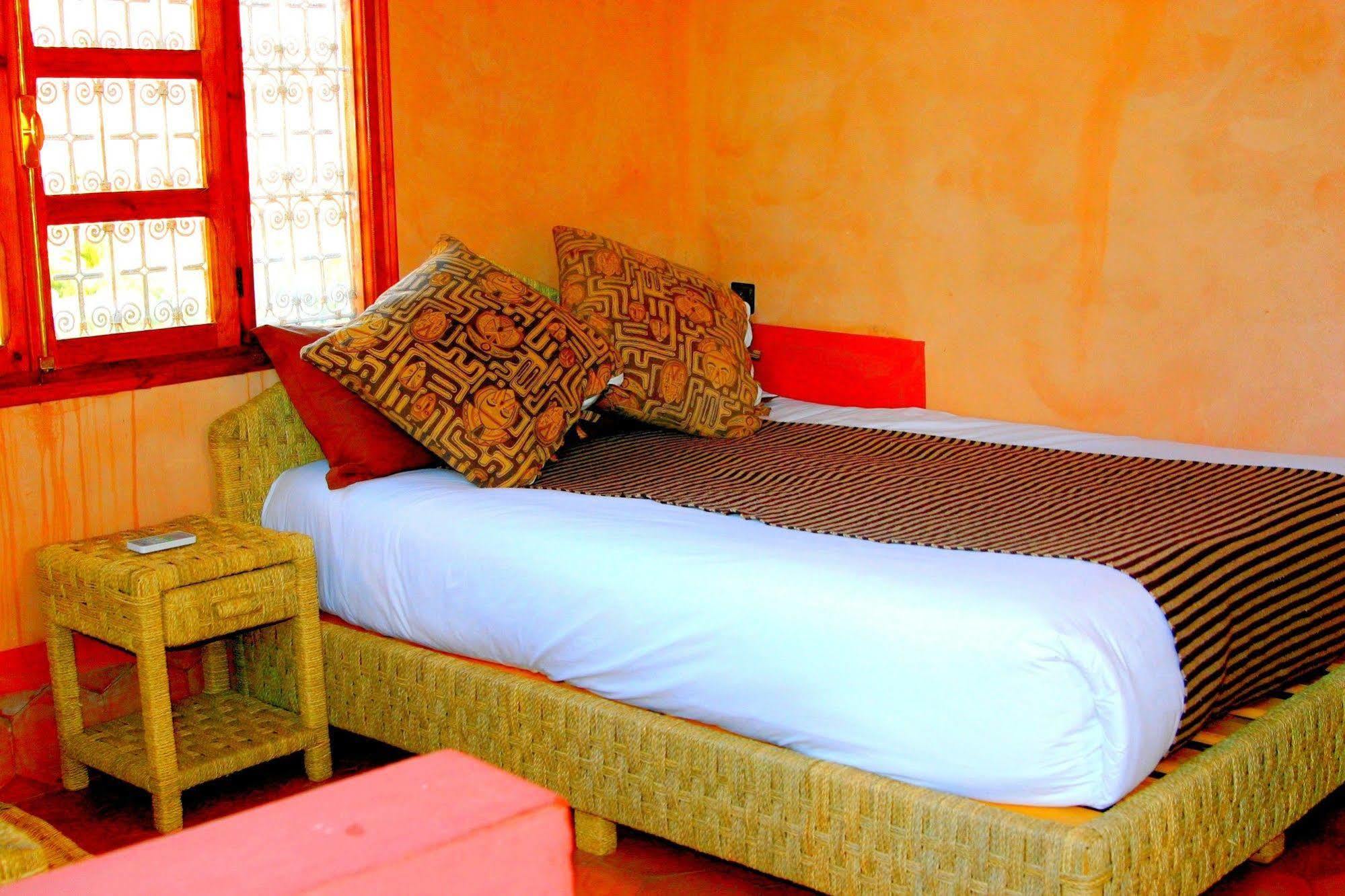 Kasbah Isfoula And Spa Айт-Бен-Хадду Экстерьер фото
